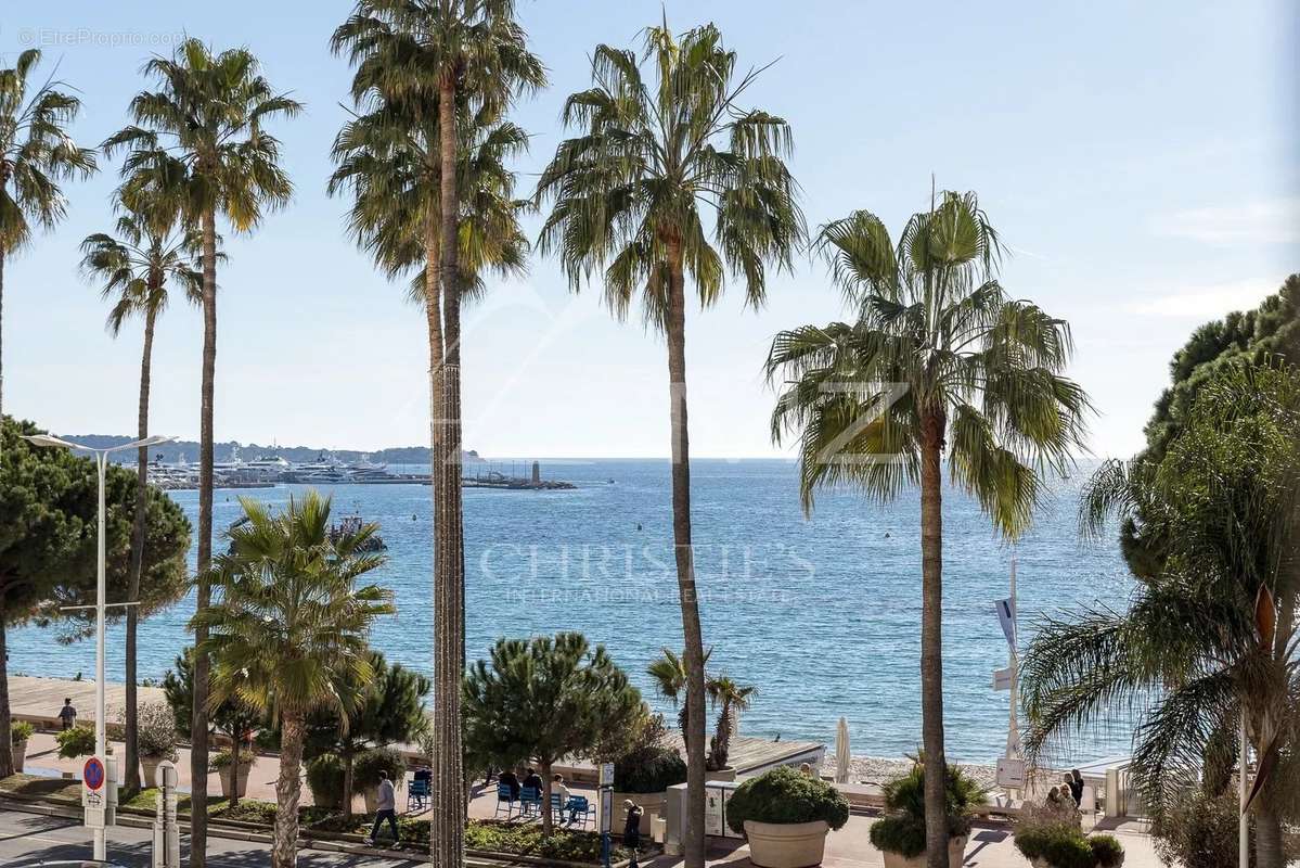 Appartement à CANNES