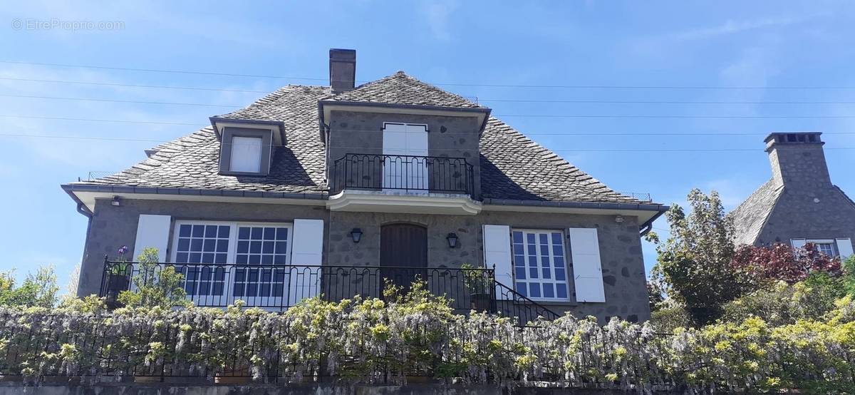 Maison à AURILLAC