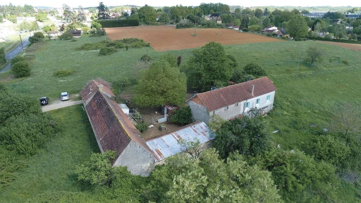 Maison à GOURDON