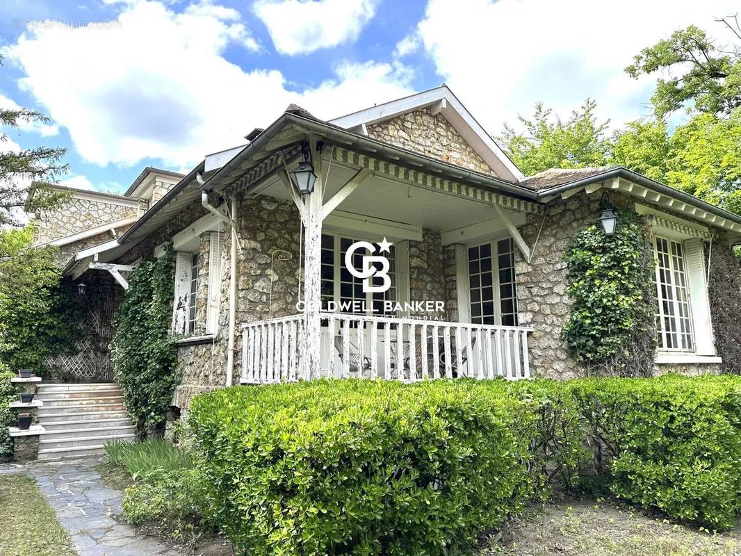 Maison à LE VESINET