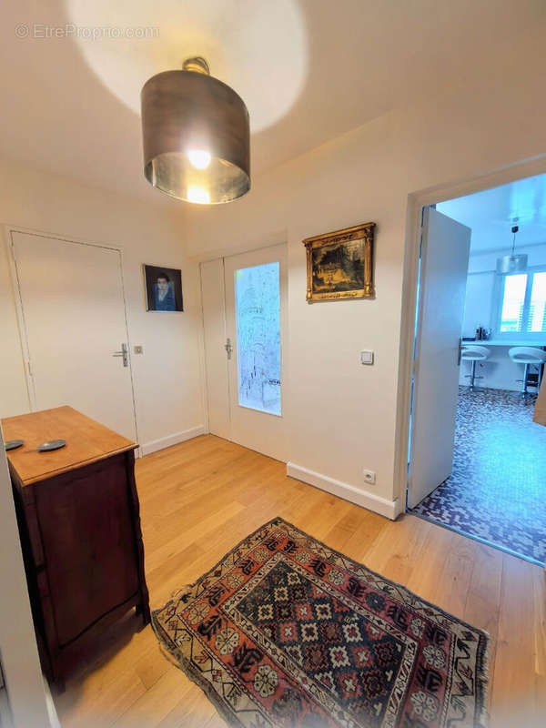 Appartement à PARIS-20E