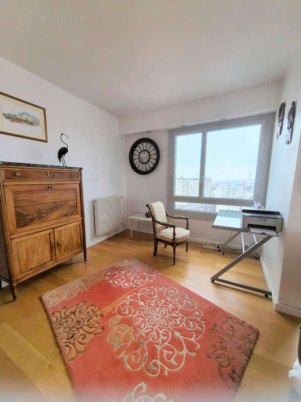 Appartement à PARIS-20E