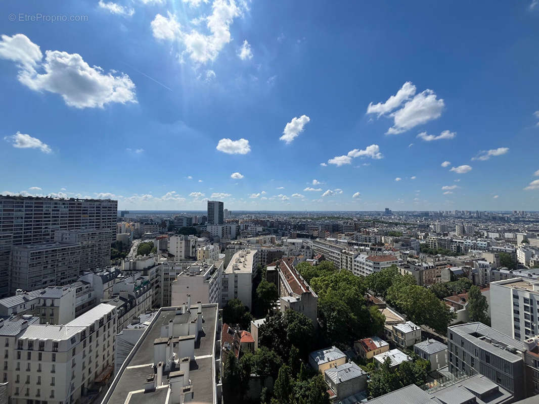 Appartement à PARIS-20E