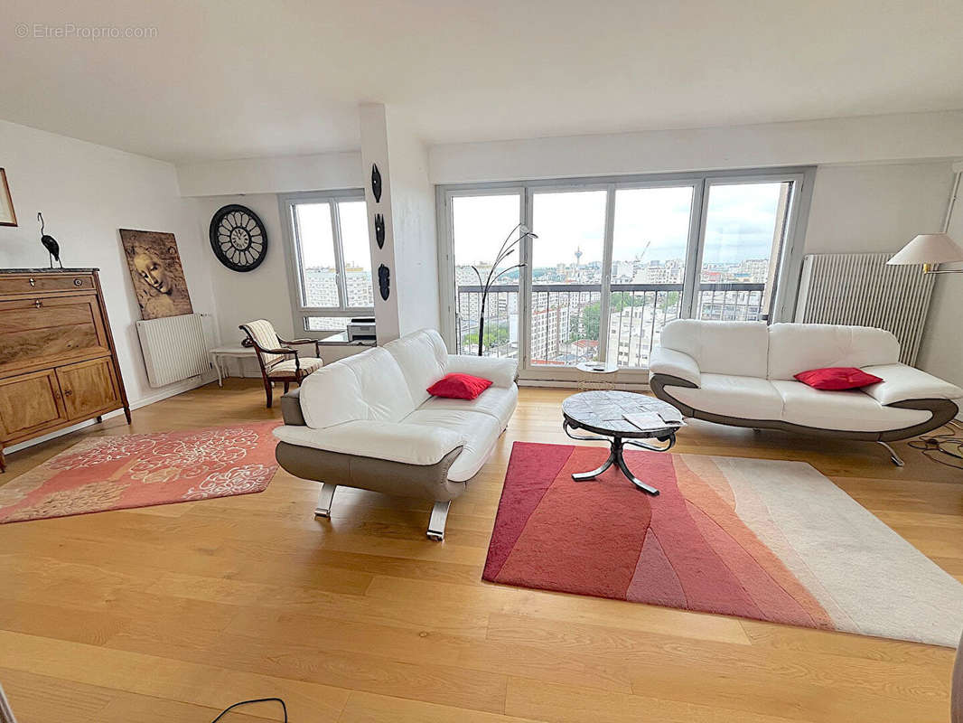 Appartement à PARIS-20E