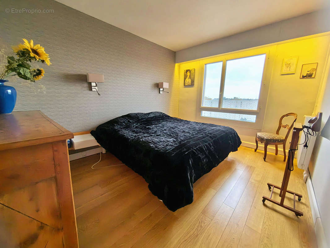 Appartement à PARIS-20E