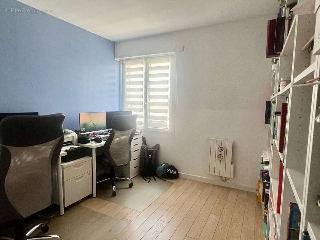 Appartement à SARTROUVILLE