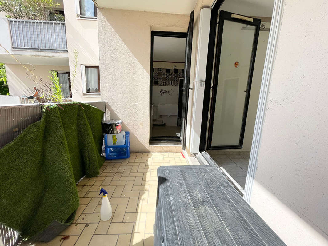 Appartement à SARTROUVILLE