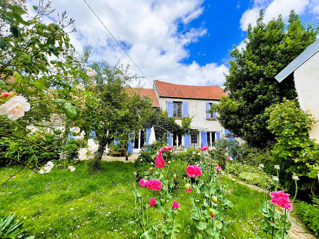 Maison à CHAUVRY