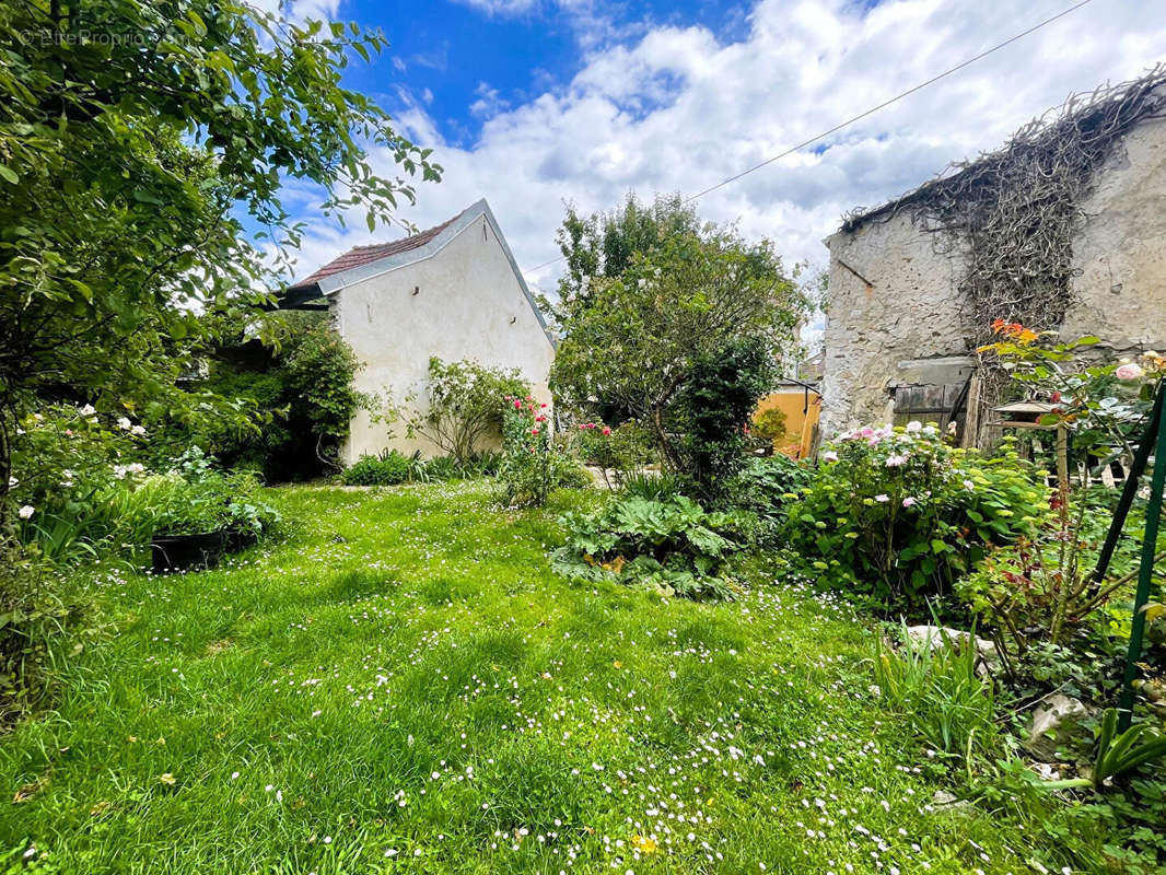 Maison à CHAUVRY