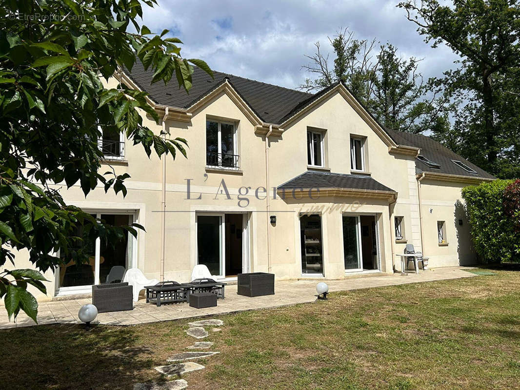 Maison à LAMORLAYE