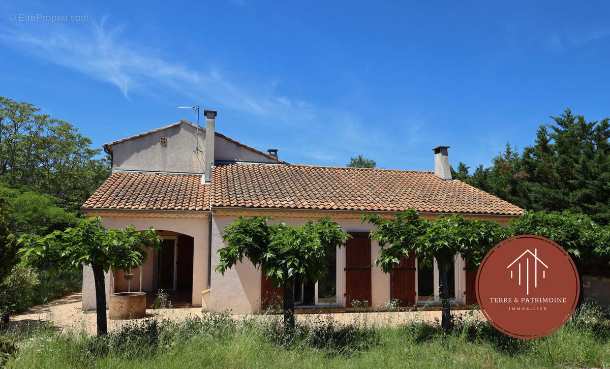 Maison à RUOMS