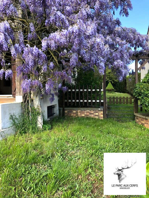 Maison à CHERISY