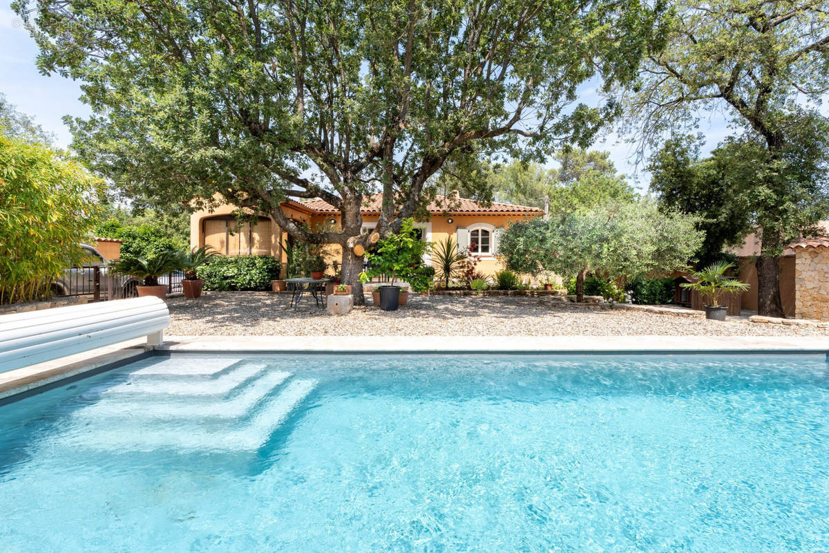 Maison à SAINT-MAXIMIN-LA-SAINTE-BAUME