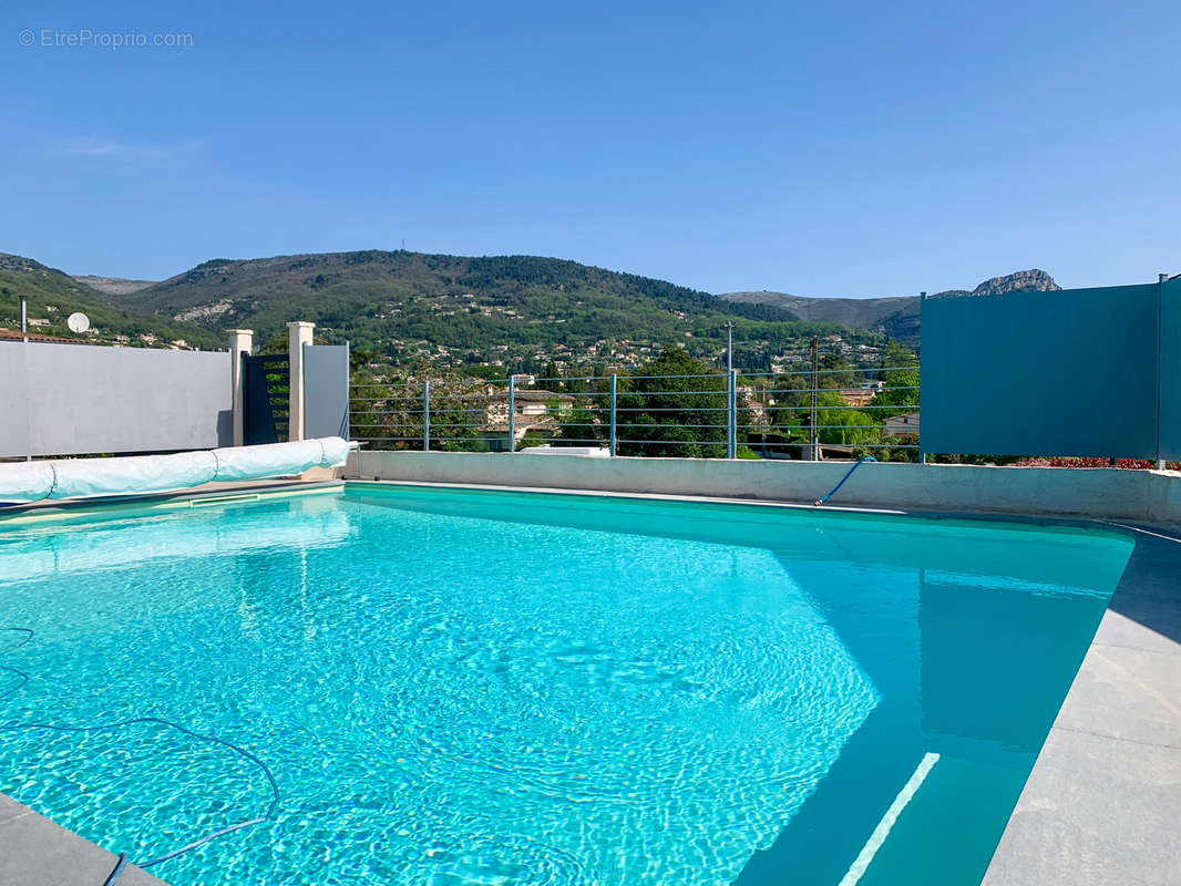 Grand espace piscine avec jacuzzi et cuisine d&#039;été - Appartement à VENCE