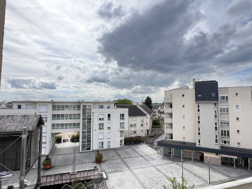 Appartement à SAINT-JEAN-DE-BRAYE