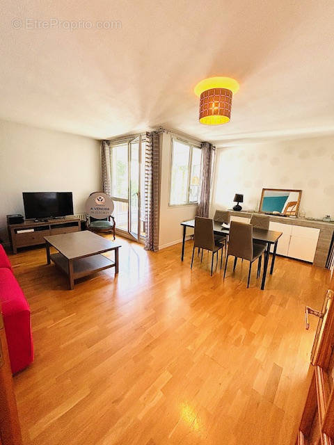 Appartement à FONTAINES-SUR-SAONE