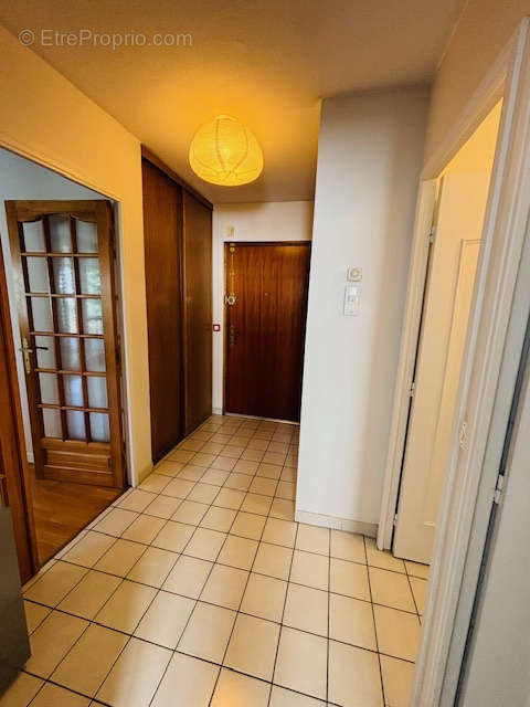 Appartement à FONTAINES-SUR-SAONE