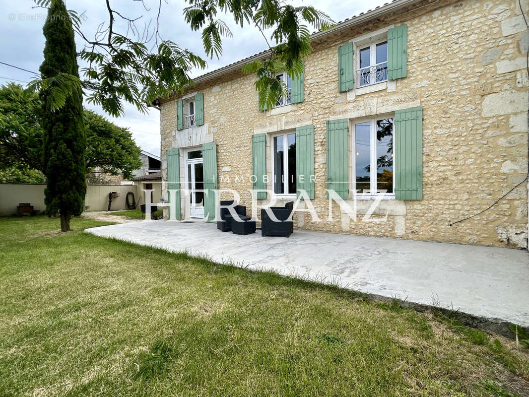 Maison à CHANTILLAC