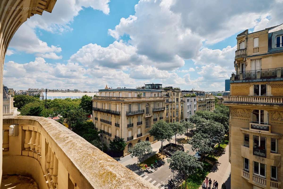 Appartement à PARIS-7E