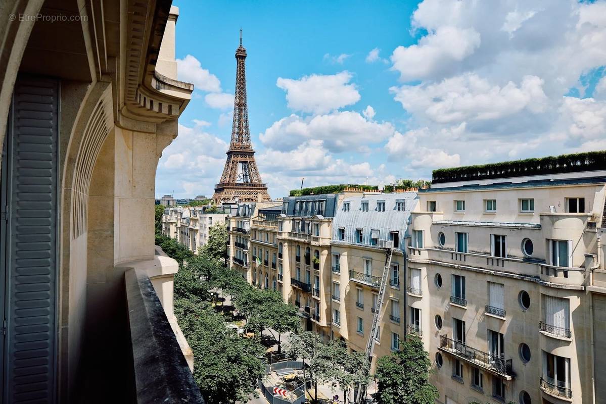 Appartement à PARIS-7E