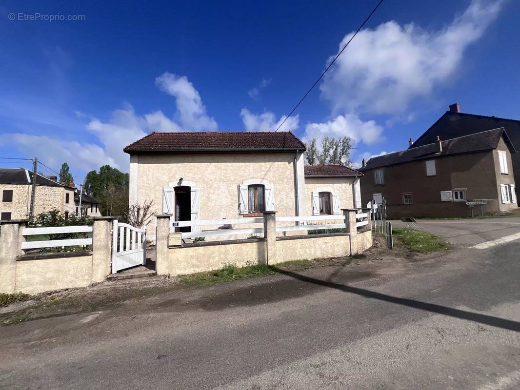 Maison à LIMANTON