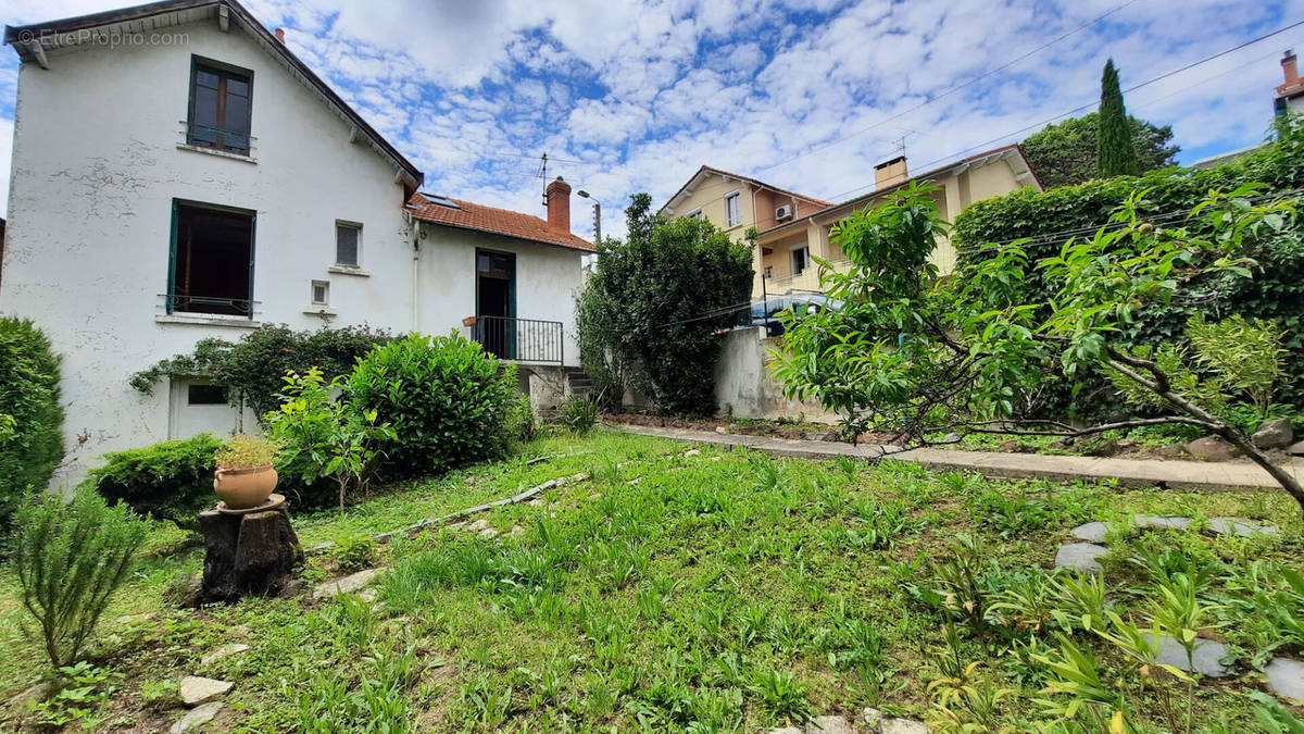 Maison à CLERMONT-FERRAND