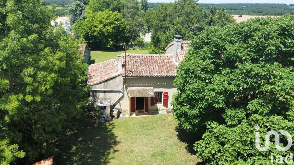 Photo 8 - Maison à MOUTHIERS-SUR-BOEME