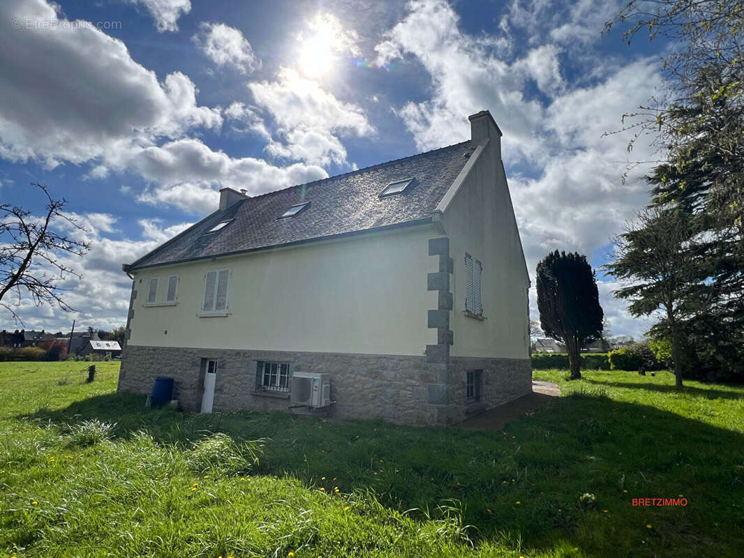 Maison à LANVALLAY