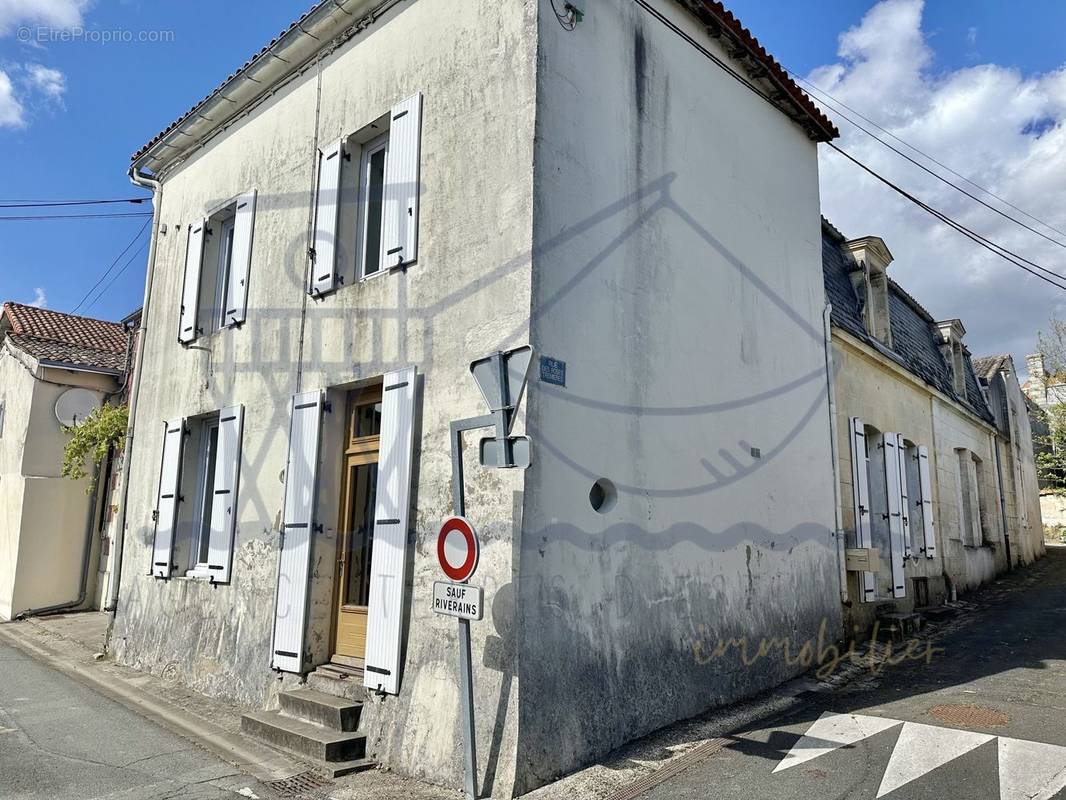 Maison à SAINT-FORT-SUR-GIRONDE