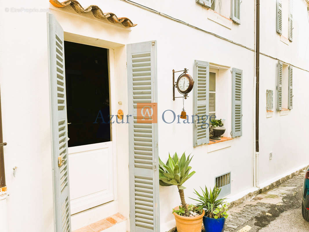 Maison à LA GARDE-FREINET