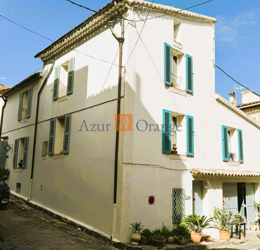 Maison à LA GARDE-FREINET