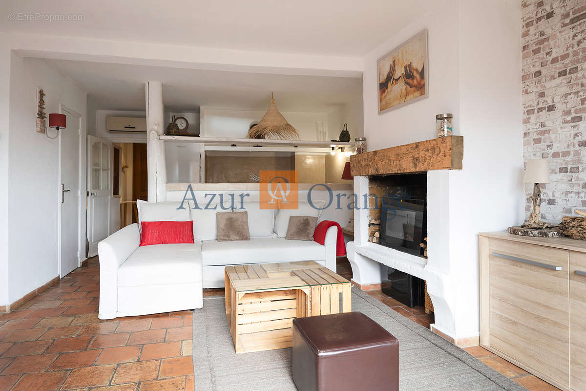 Appartement à GRIMAUD