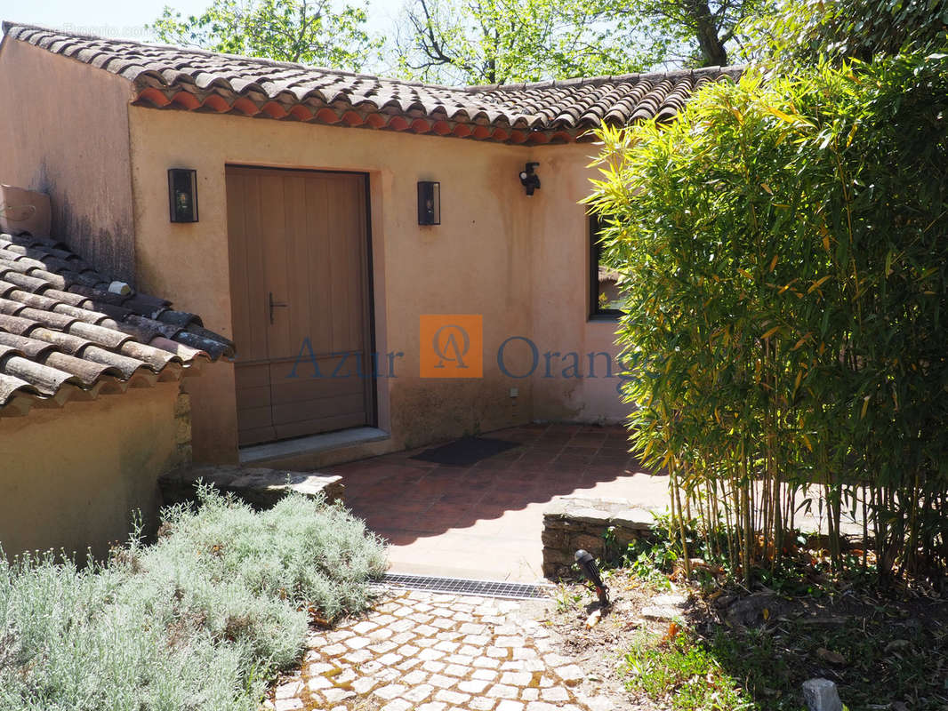 Maison à LA GARDE-FREINET