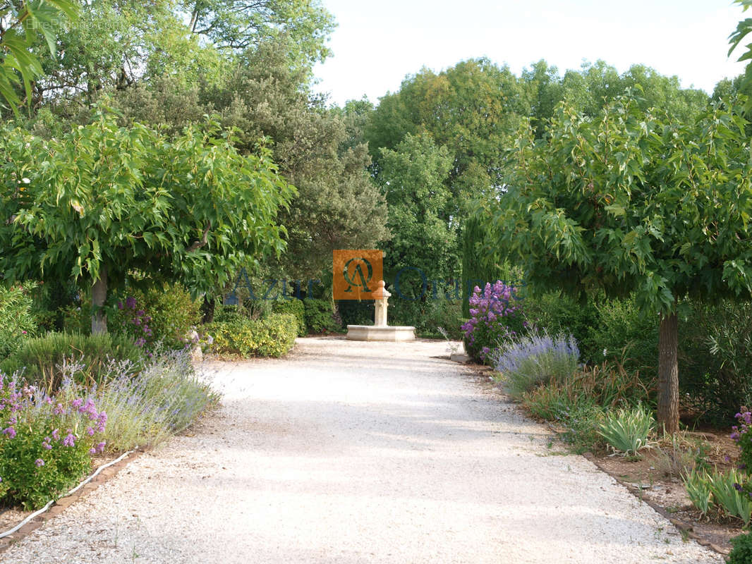 Maison à LE CANNET-DES-MAURES