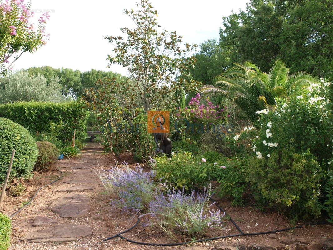 Maison à LE CANNET-DES-MAURES