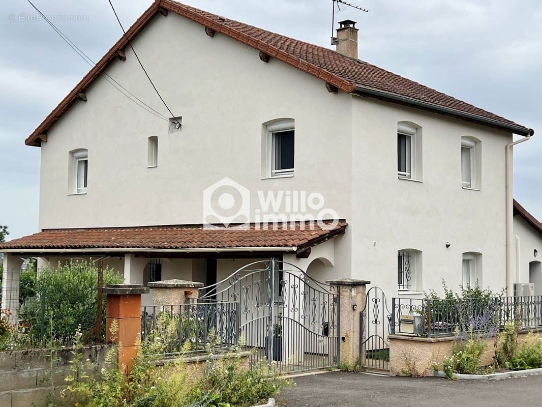 Maison à CHANDON