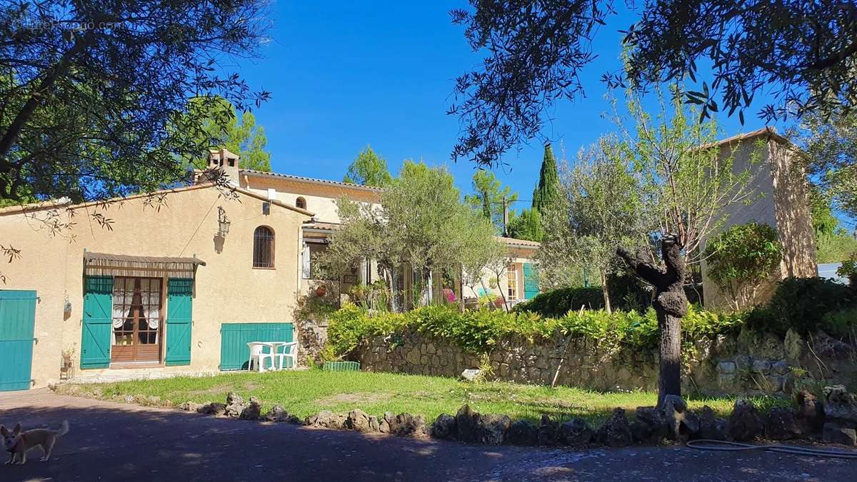 Maison à LORGUES