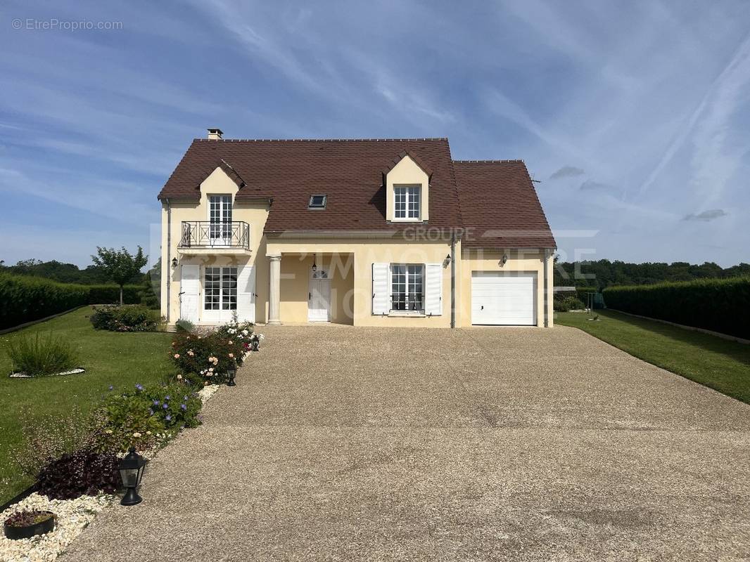 Maison à GARENNES-SUR-EURE