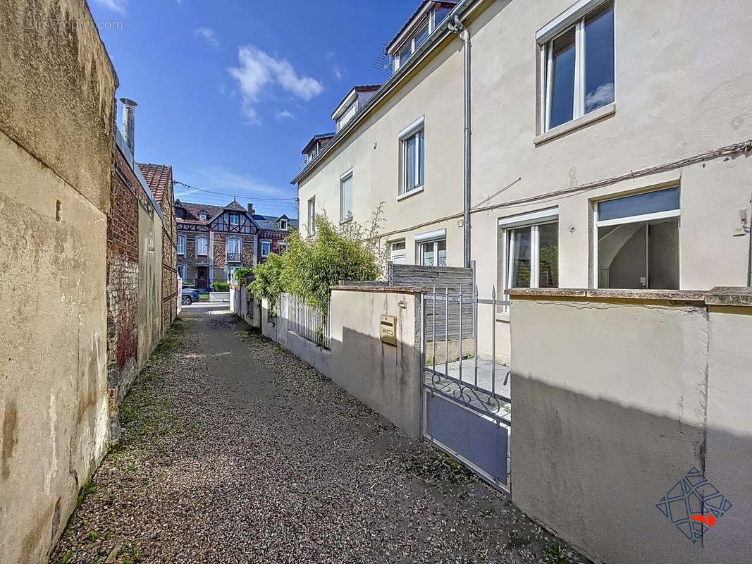 Maison à SOTTEVILLE-LES-ROUEN