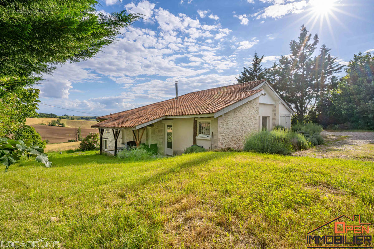 Maison à MONCLAR