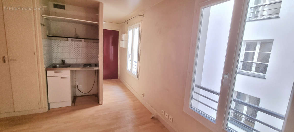 Appartement à PARIS-3E