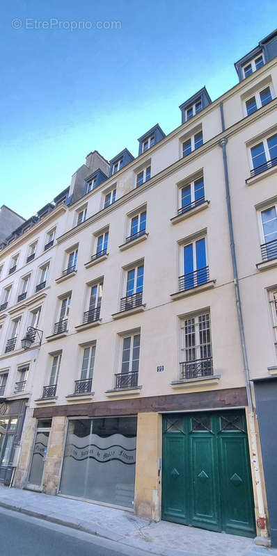 Appartement à PARIS-3E