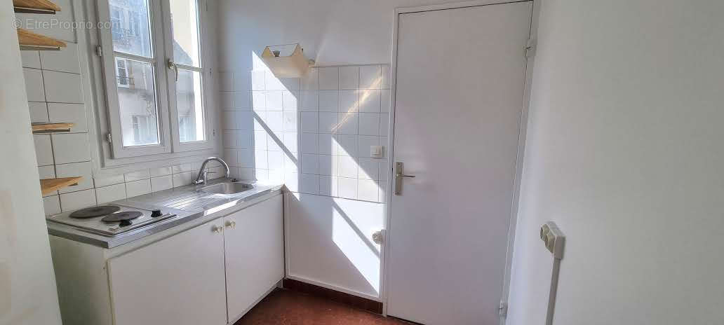 Appartement à PARIS-3E