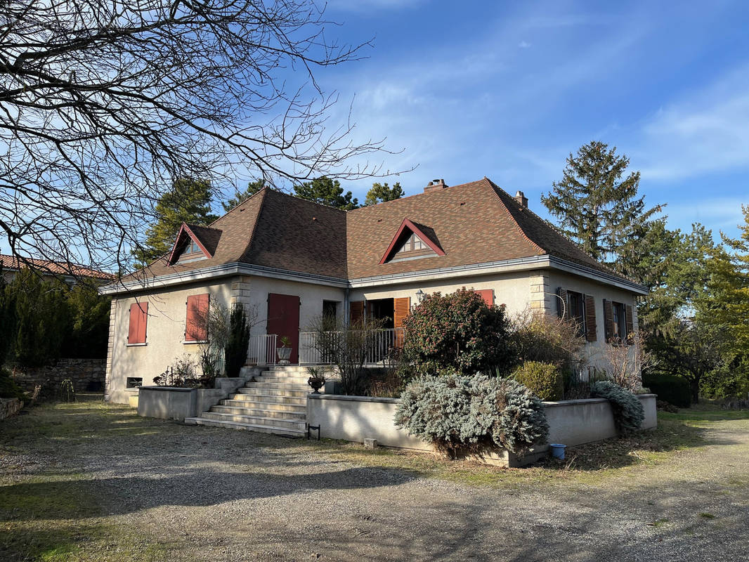 Maison à PERIGNAT-LES-SARLIEVE