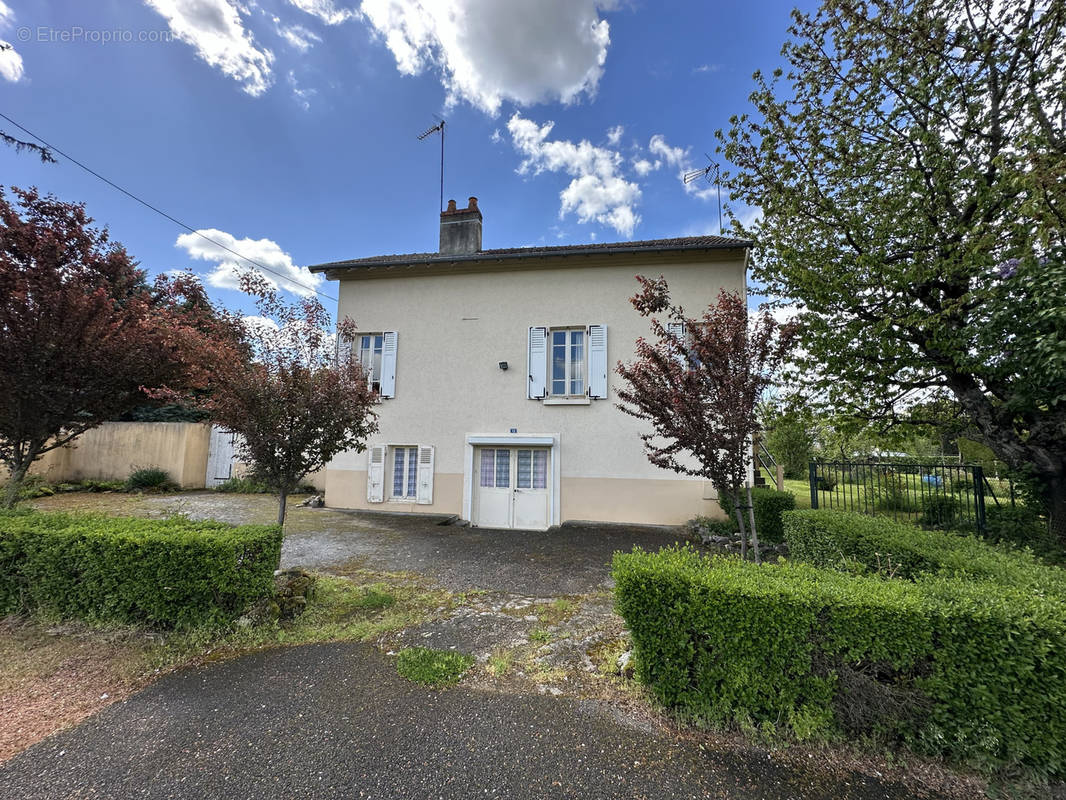 Maison à BELLERIVE-SUR-ALLIER