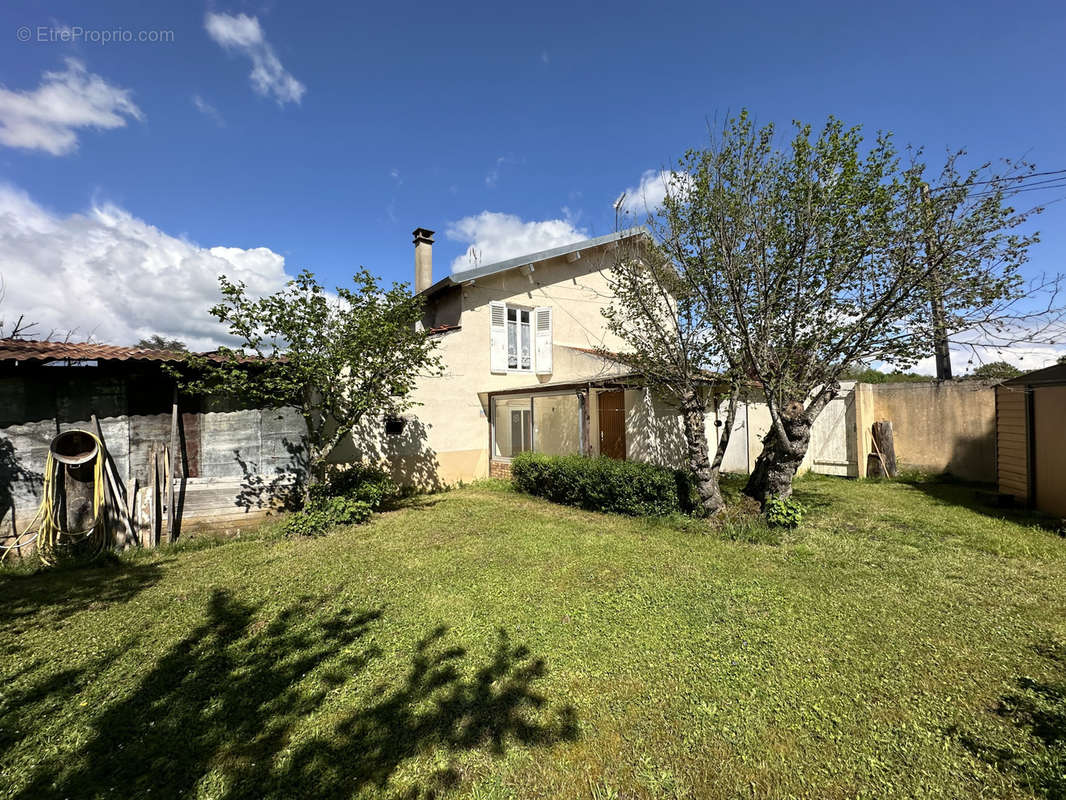 Maison à BELLERIVE-SUR-ALLIER