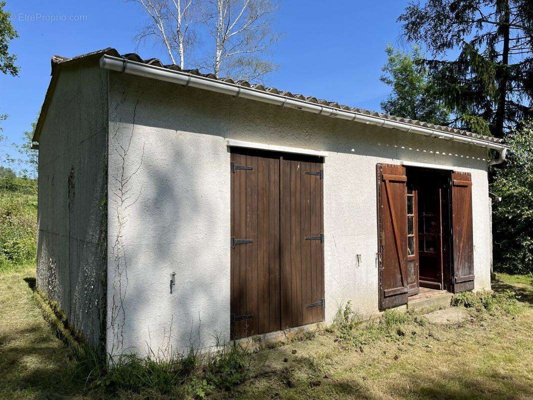 Maison à QUEAUX