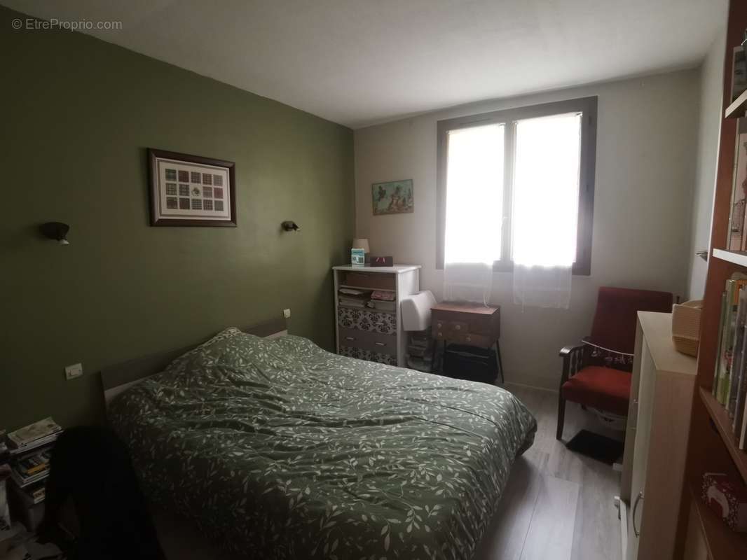 Chambre - Appartement à JOUE-LES-TOURS