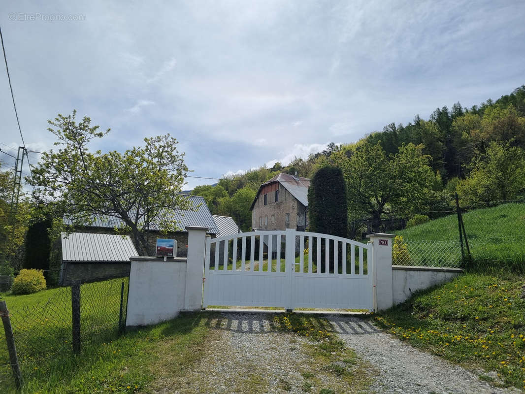 Maison à EMBRUN