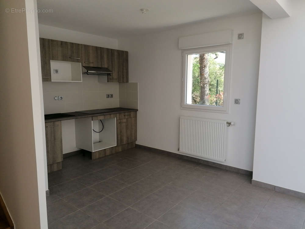 Appartement à CORNEBARRIEU